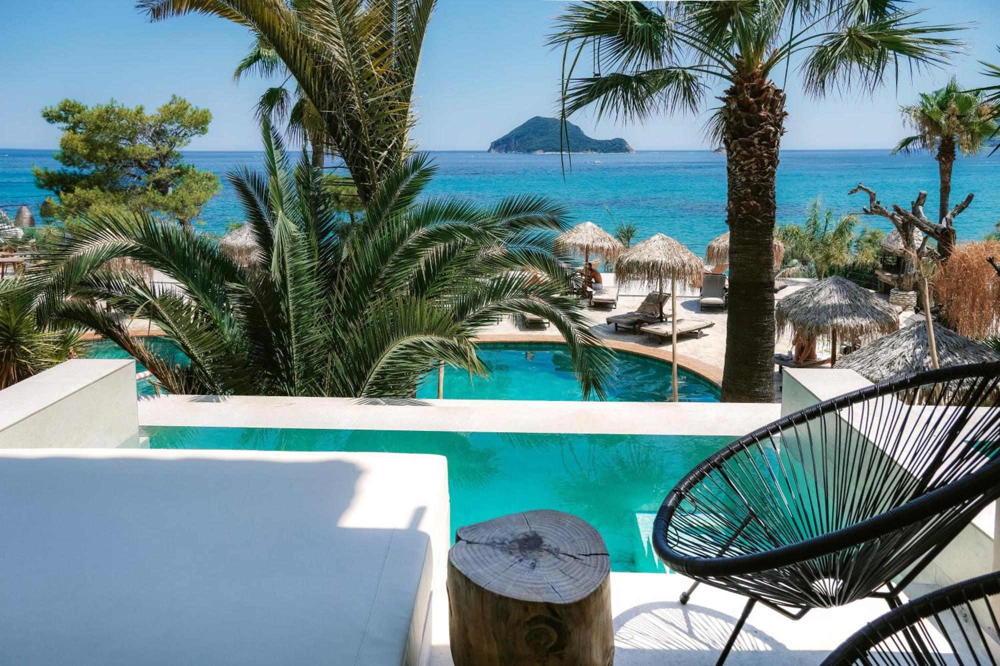 Camera Executive con Piscina Privata e Vista Mare