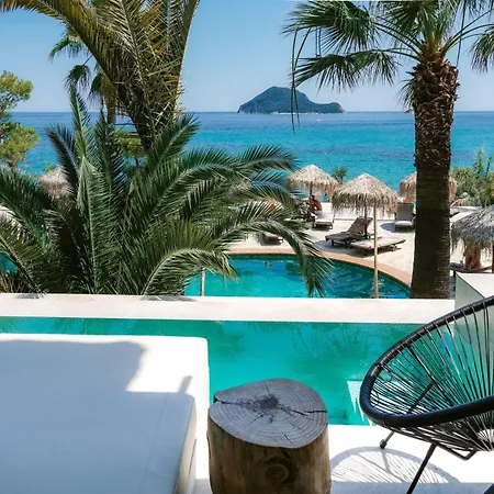 Gloria Maris Hotel Suites And Villas-3